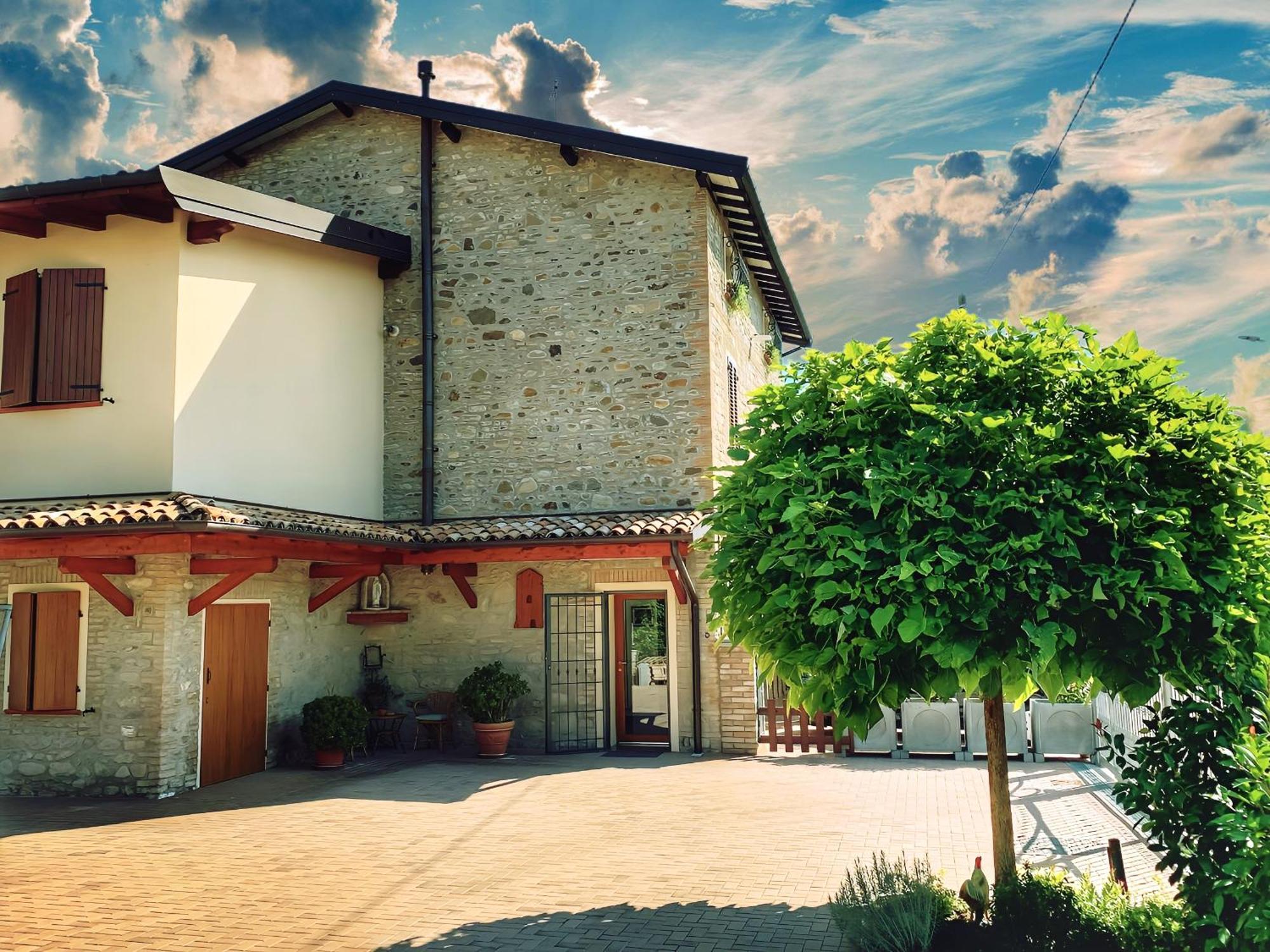 Casa Due Marie Marano Sul Panaro Hotell Exteriör bild